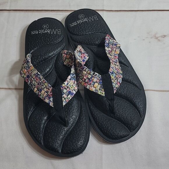 𝅺SANDLES or Flip Flops by BM bernie mav. with beautiful multicolor design - Picture 1 of 4